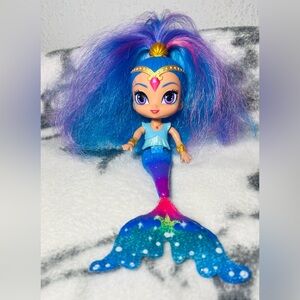 Shimmer & Shine Magic Mermaid Shimmer Bath Doll with Color Changing Hair